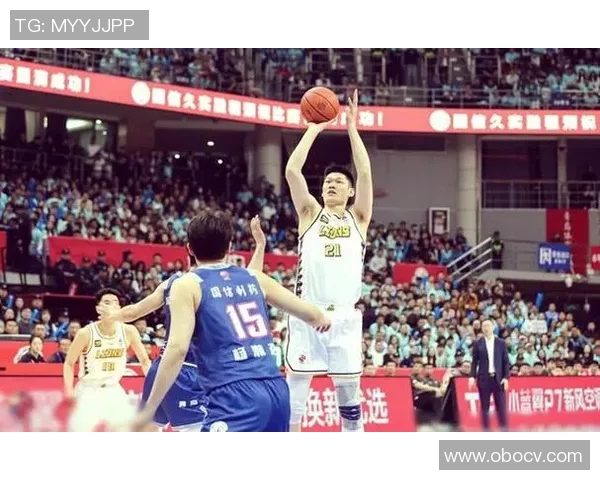 2016年CBA季后赛上海队对阵广厦队精彩回顾与赛后分析