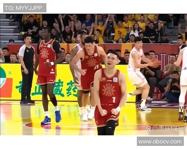 2017至2018赛季深圳男篮与广厦男篮精彩对决回顾与分析