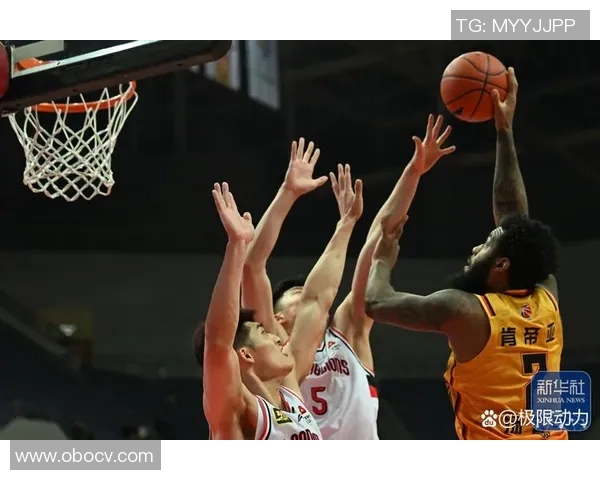 2016年CBA季后赛广东队与江苏队激战回顾与精彩瞬间分析