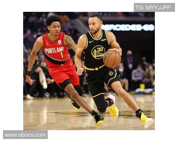 开拓者与快船激战正酣谁能在这场对决中笑到最后